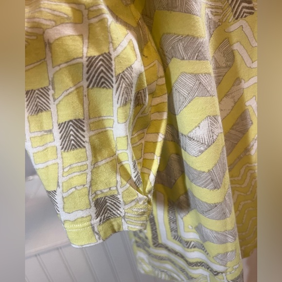 Chico’s Mid Sleeve Sheer High Low Hem Split Back Blouse - Picture 3 of 4